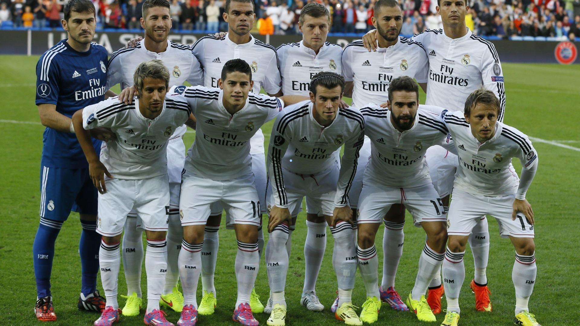 每体解析巴萨防线引援思路，排除施洛特贝克，速度短板成适配体系关键否决因素